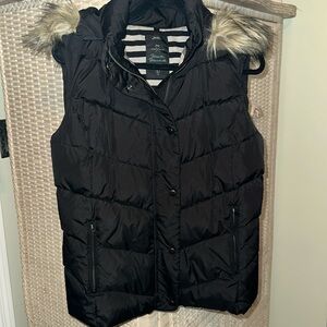 GAP Hooded/ Faux Fur, vest, Black, L, LN